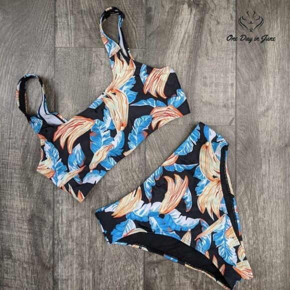 Pink Queen Crop Top High Waist Bikini Swimsuit Size M - Picture 3 of 4